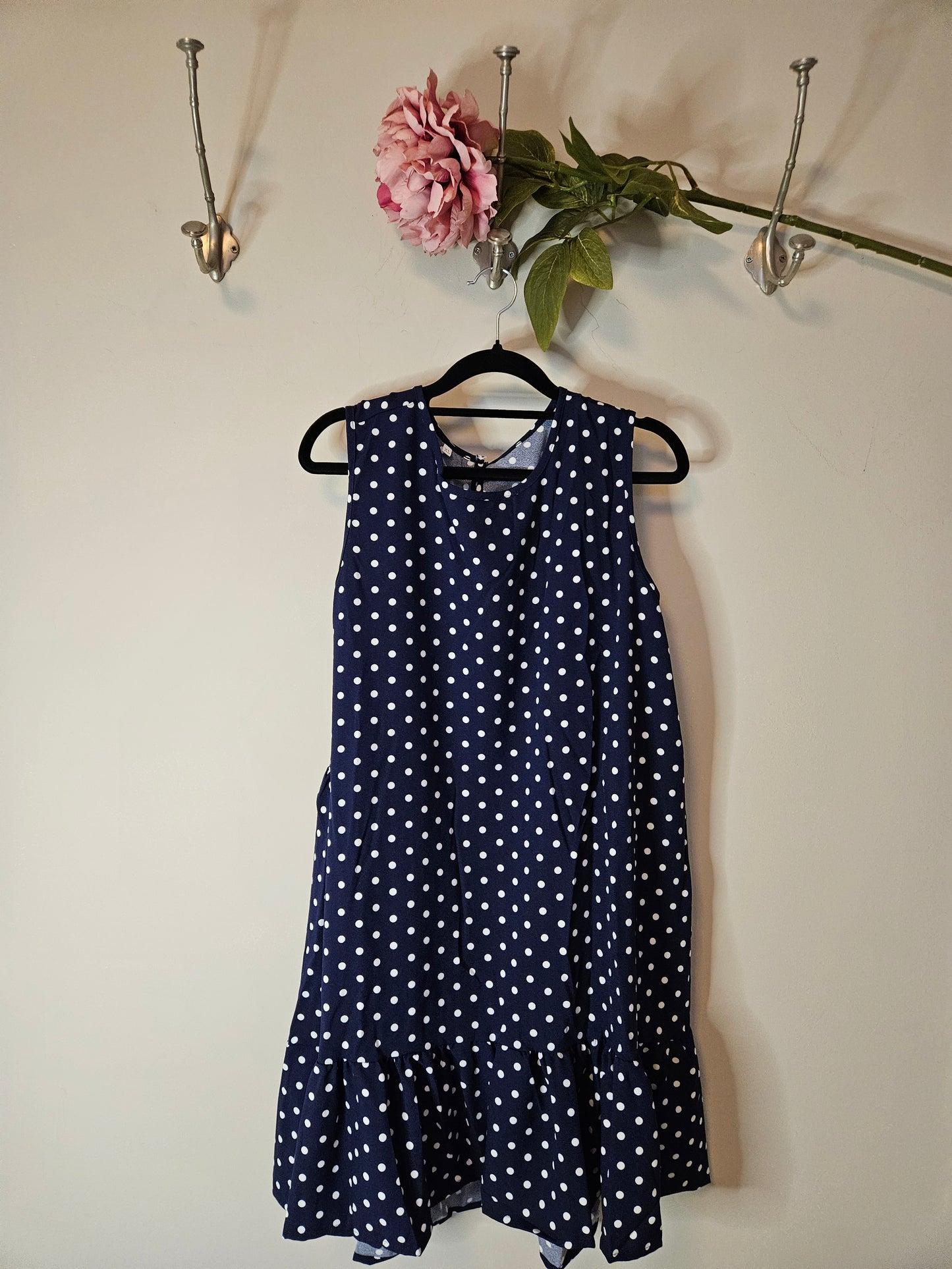 Jurk donkerblauw / wit stip mouwloos